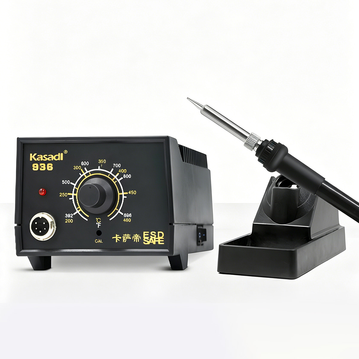 Soldering station with adjustable temperature dial